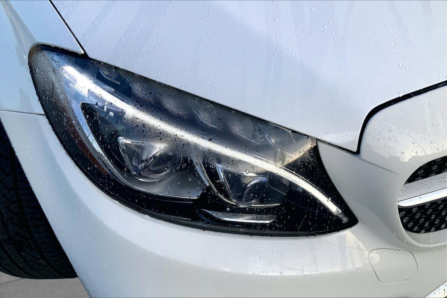 Used 2017 designo Diamond White Metallic Mercedes-Benz C 300 image 26