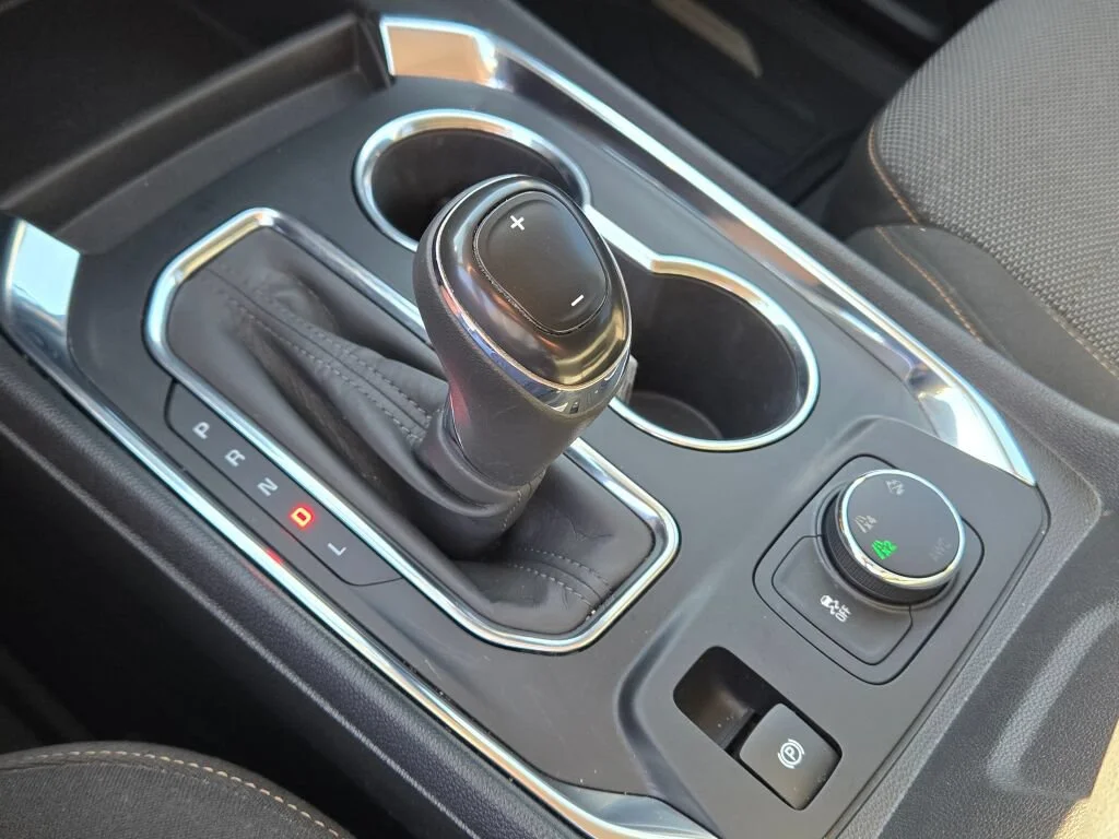 Used 2020 Black Chevrolet LS image 25
