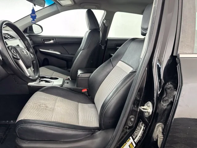 Used 2014 Black Toyota SE image 27