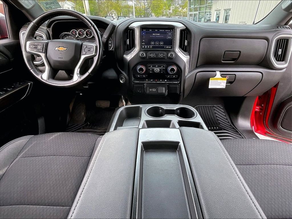 Used 2022 Red Chevrolet LT image 21