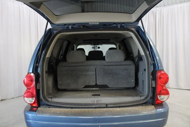 Used 2004 Blue Dodge SLT image 30