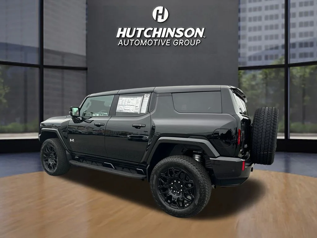 Used 2025 Black GMC 2X image 7