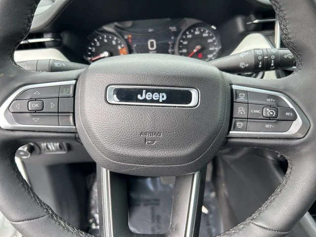 Used 2024 White Jeep Limited image 35
