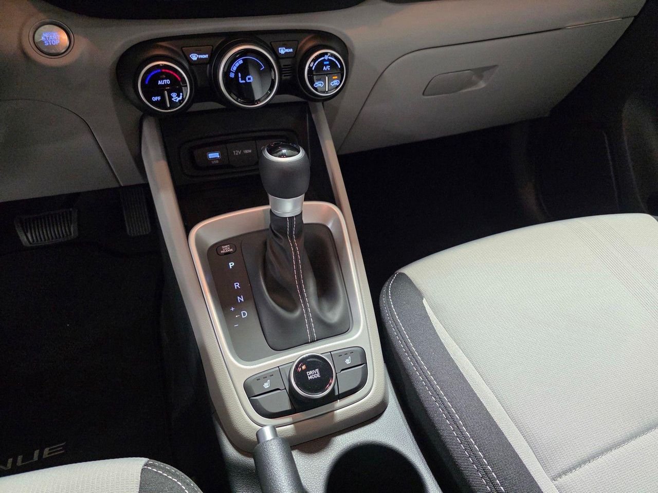 New 2026 Shimmering Silver Hyundai SEL image 27