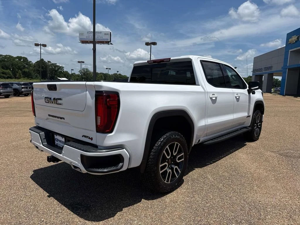 2026 GMC Sierra 1500 AT4 - Photo 15
