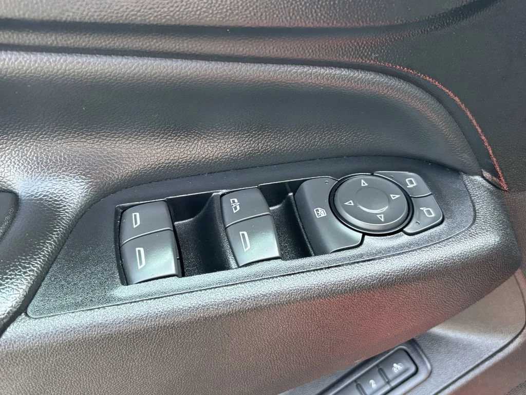 Used 2018 CAJUN RED TINTCOAT Chevrolet Premier image 15