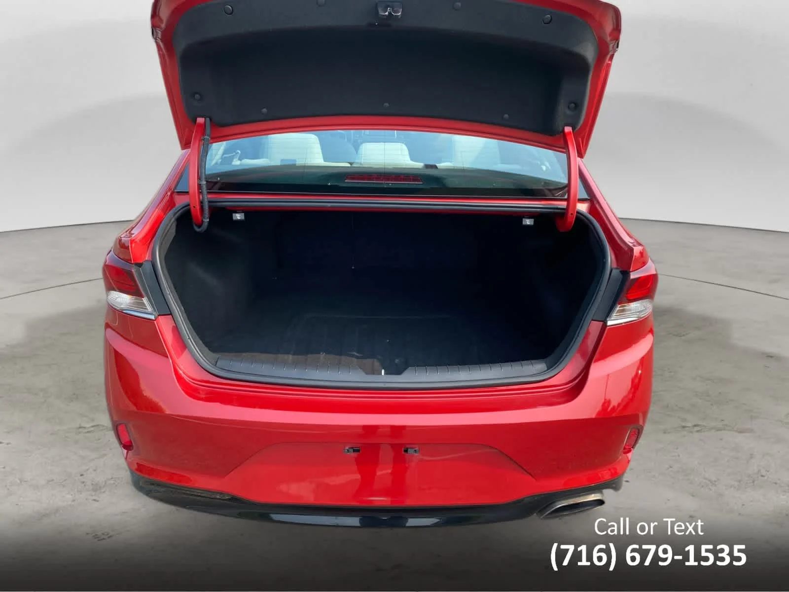 Used 2019 Scarlet Red Hyundai SE image 23