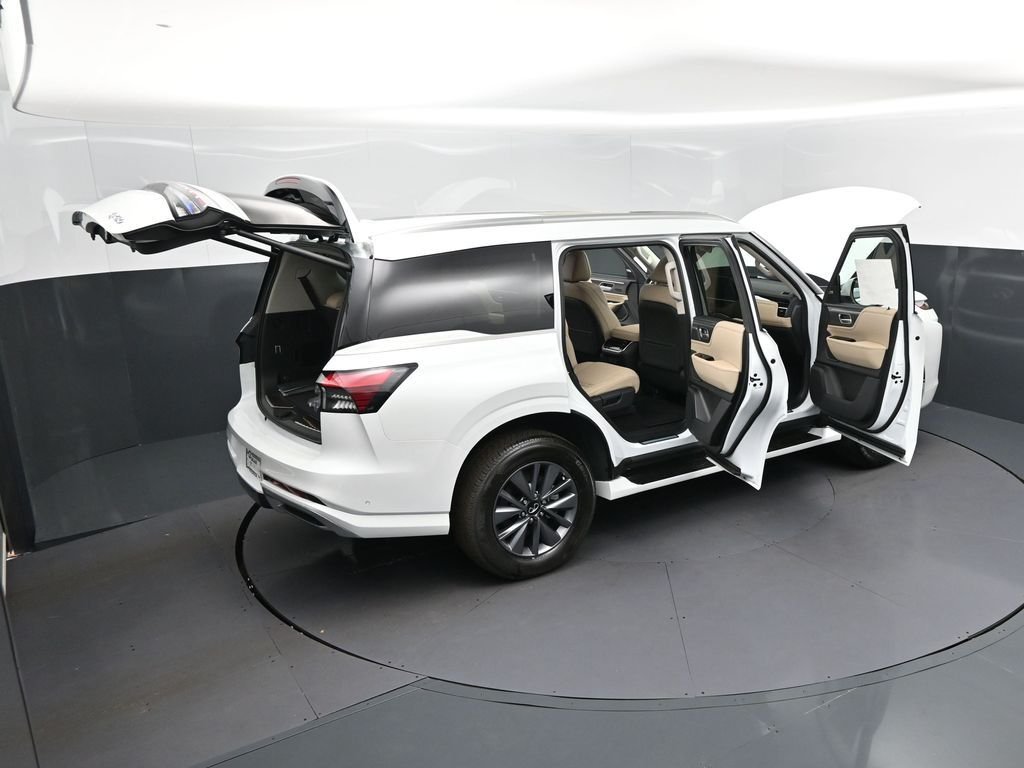 New 2026 RADIANT WHITE INFINITI Pure 2WD image 52