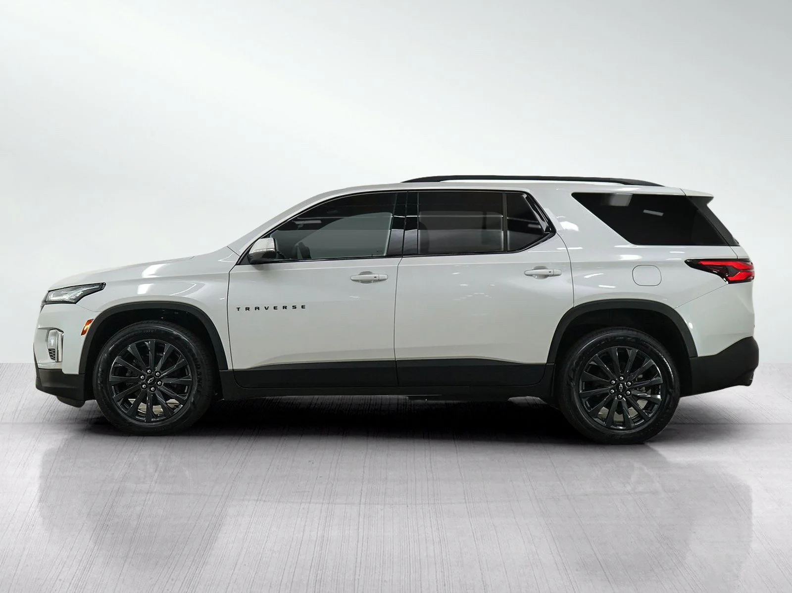 Used 2023 Chevrolet Traverse RS with VIN 1GNEVJKW6PJ255696 for sale in White Bear Lake, Minnesota