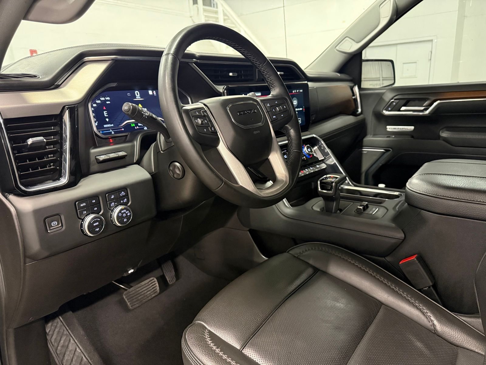 Used 2024 Black GMC Denali image 17