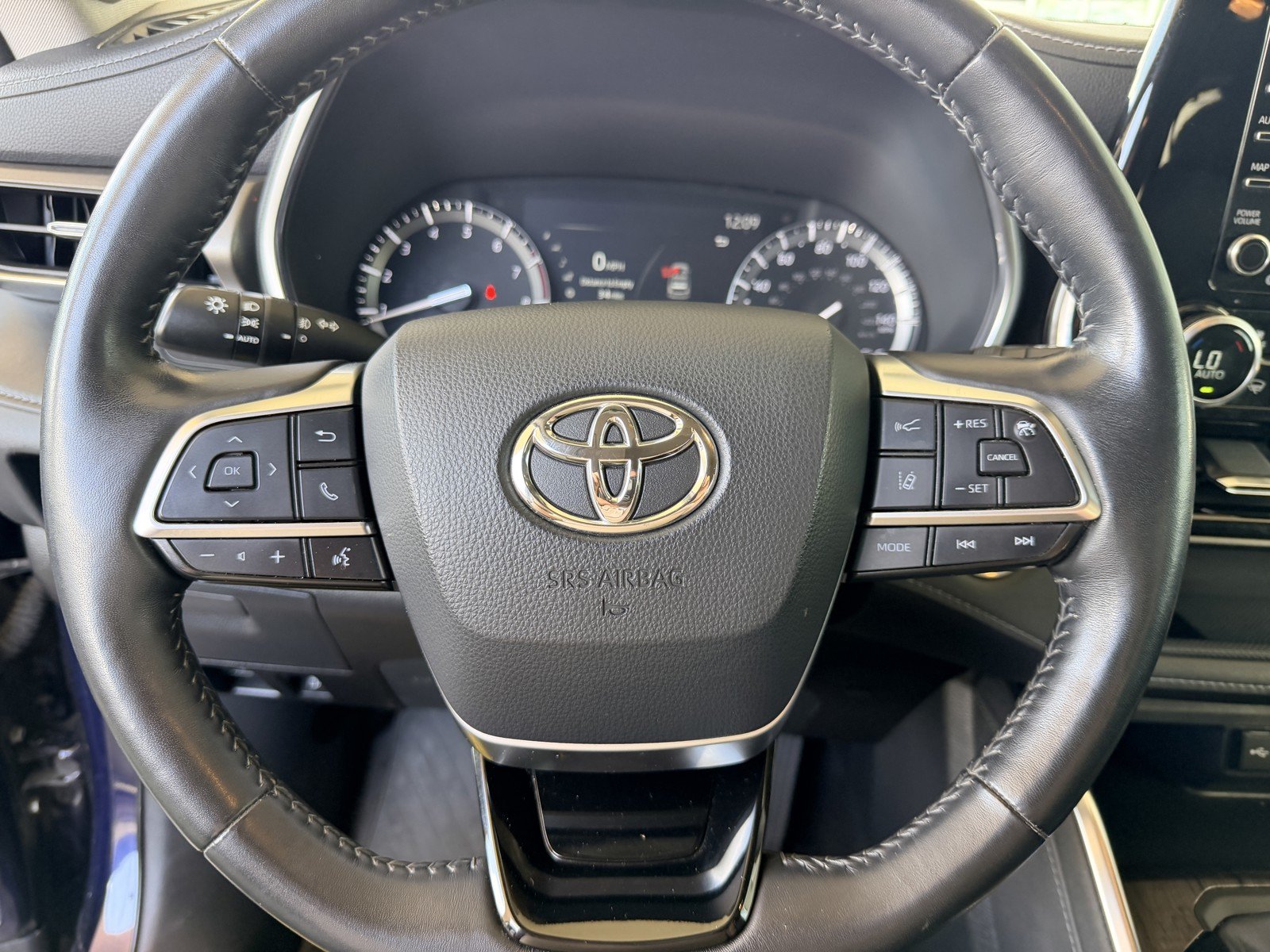 2020 Toyota Highlander Limited - Photo 14