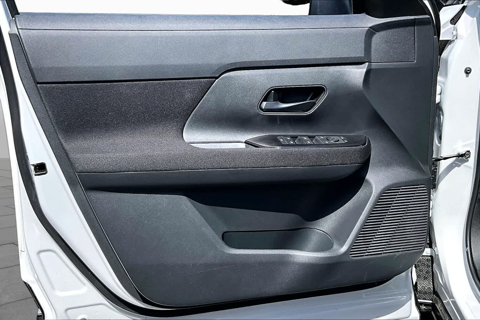 2026 Nissan KICKS S - Photo 10