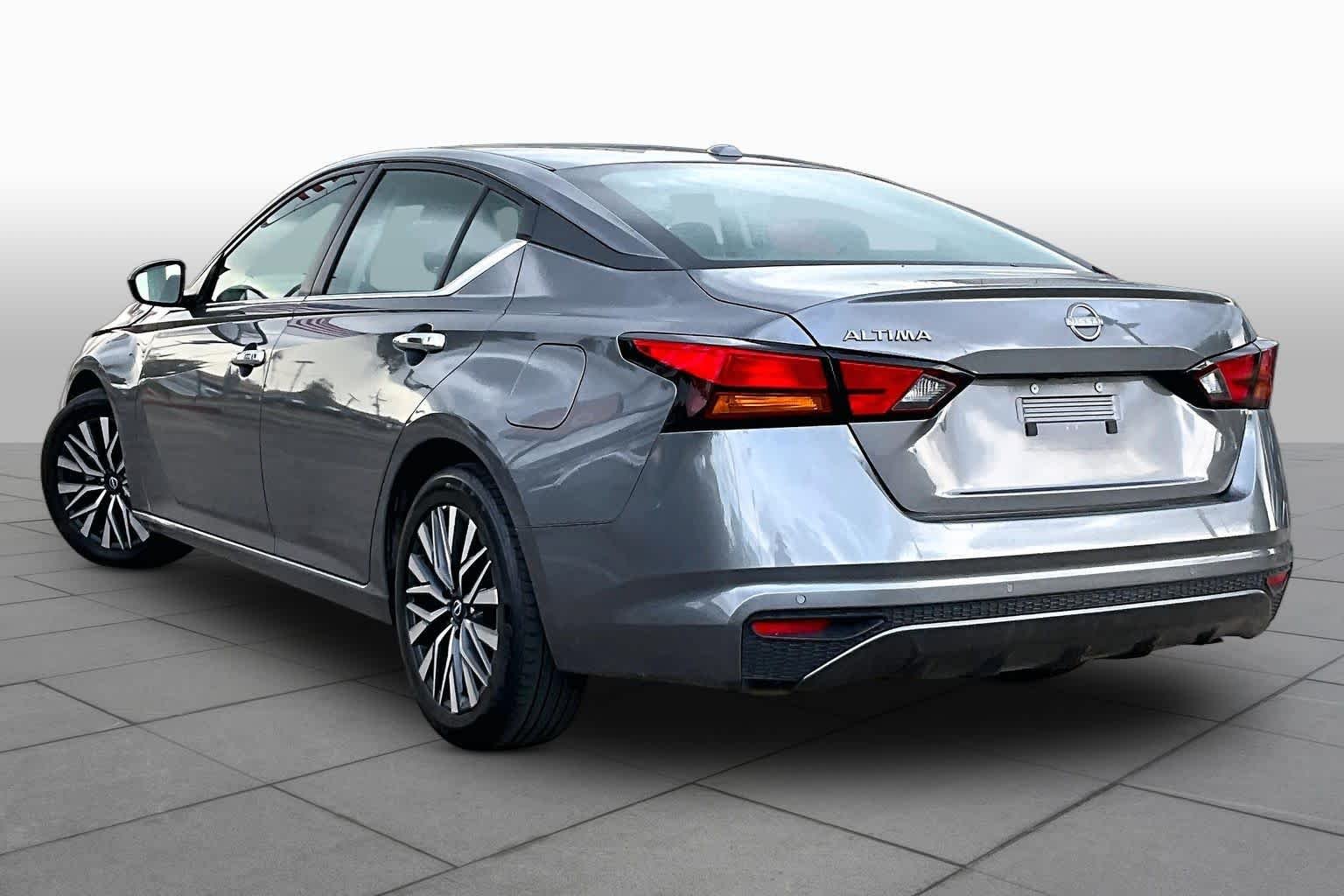 Used 2025 Gun Metallic Nissan SV image 11