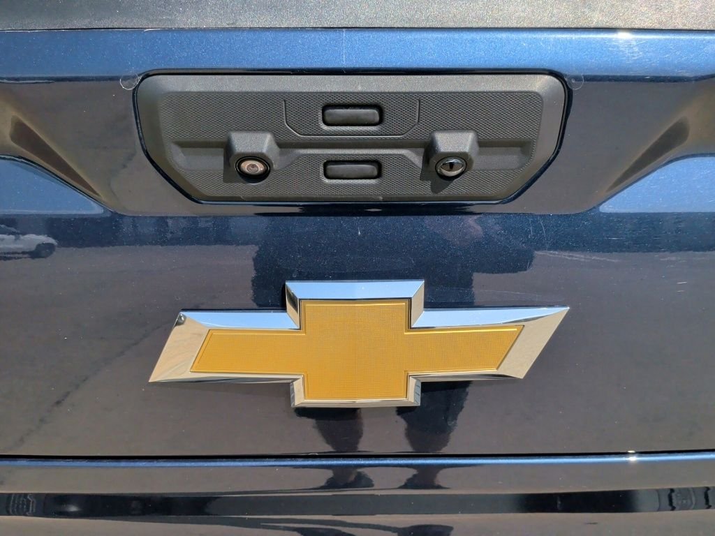 Used 2022 Blue Chevrolet LTZ image 48