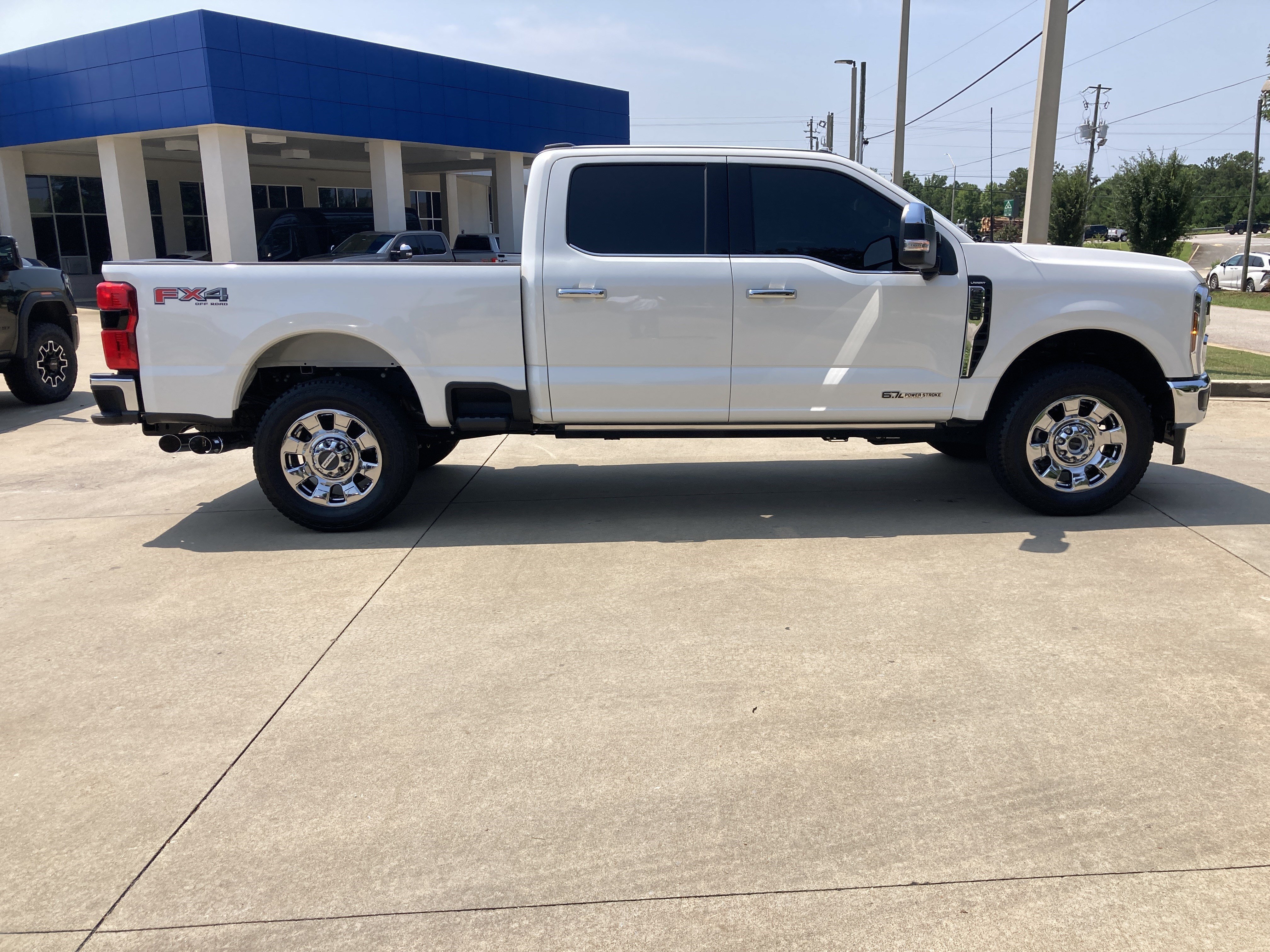 2025 Ford F-350 Super Duty Lariat - Photo 9