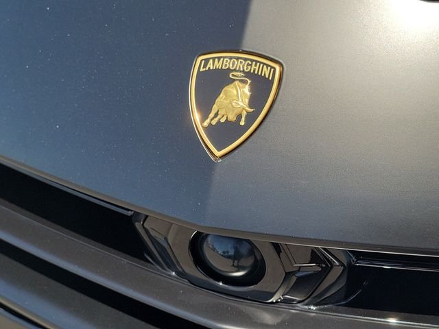 Used 2024 Nero Noctis Metallic Lamborghini S image 35