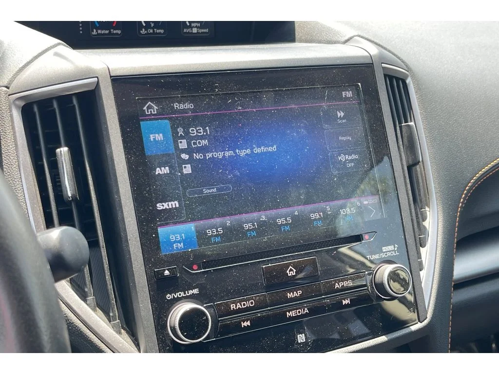 Used 2023 CRYSTAL WHITE PEARL Subaru Limited image 26