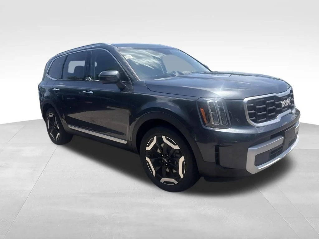 Used 2024 Gray Kia S image 9
