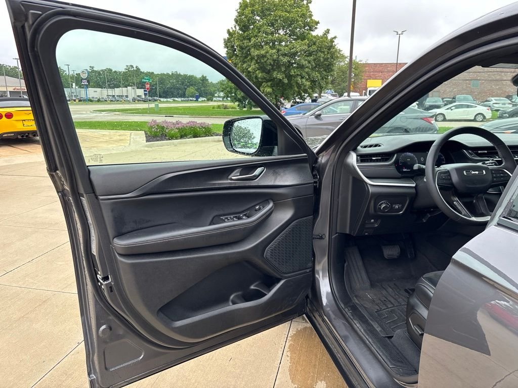 2025 Jeep Grand Cherokee Altitude - Photo 15