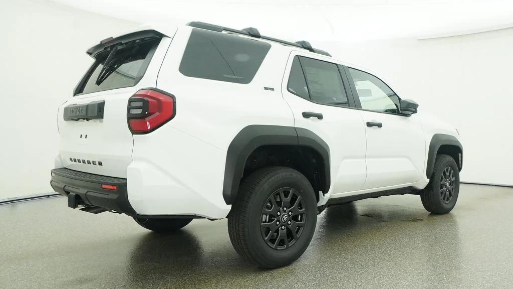 New 2026 Ice Cap Toyota SR5 image 25