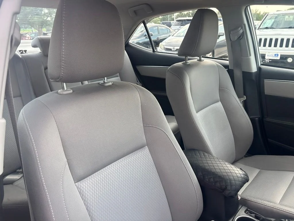 Used 2016 Silver Toyota LE image 24