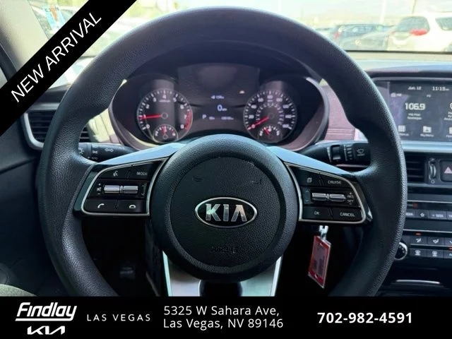 Used 2020 White Kia LX image 9