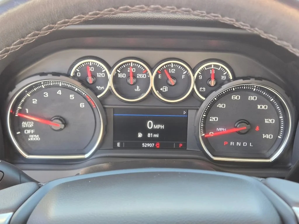 Used 2022 Iridescent Pearl Tricoat Chevrolet RST image 21