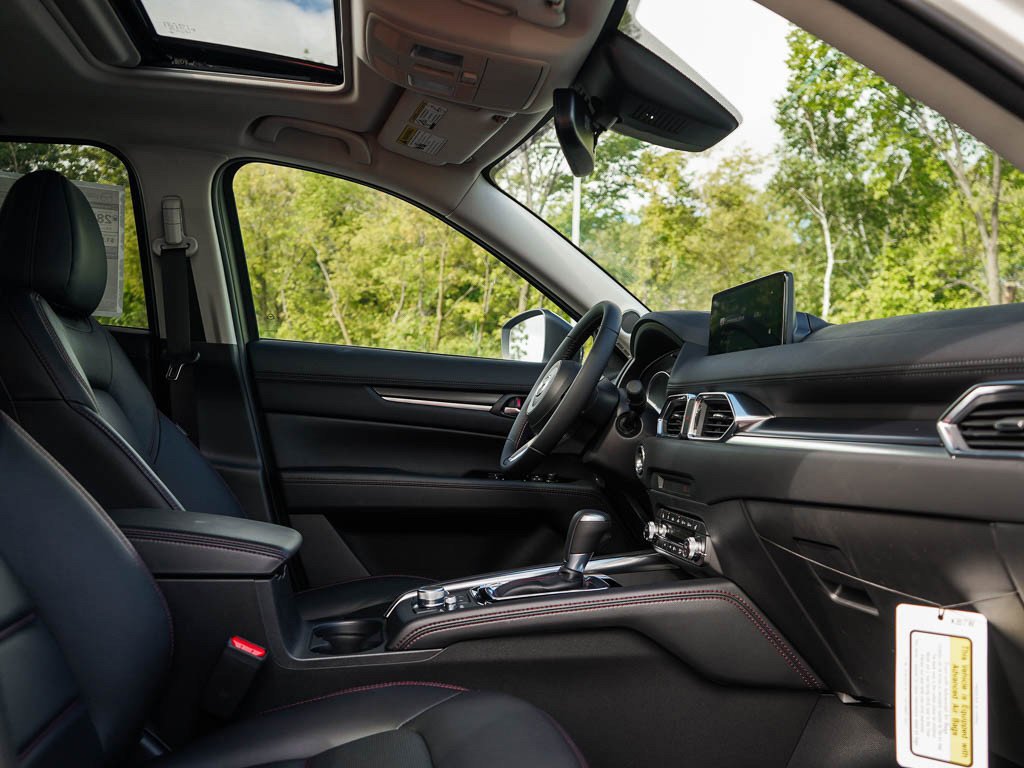 2025 Mazda CX-5 S Carbon Edition - Photo 11