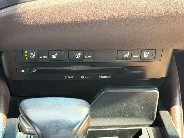Used 2021  Lexus 350 image 5