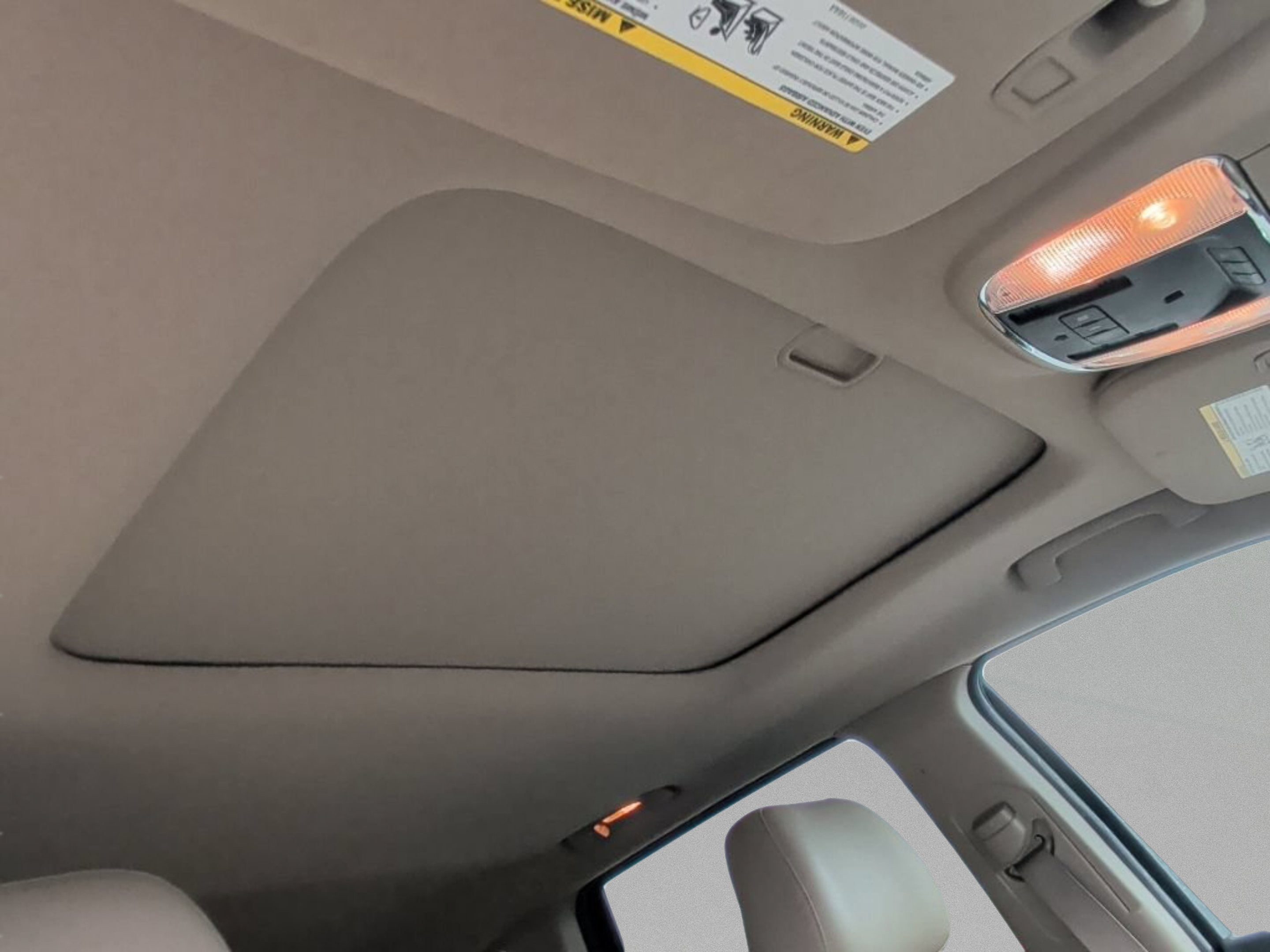 Used 2015 Bright White Clearcoat Jeep Limited image 50