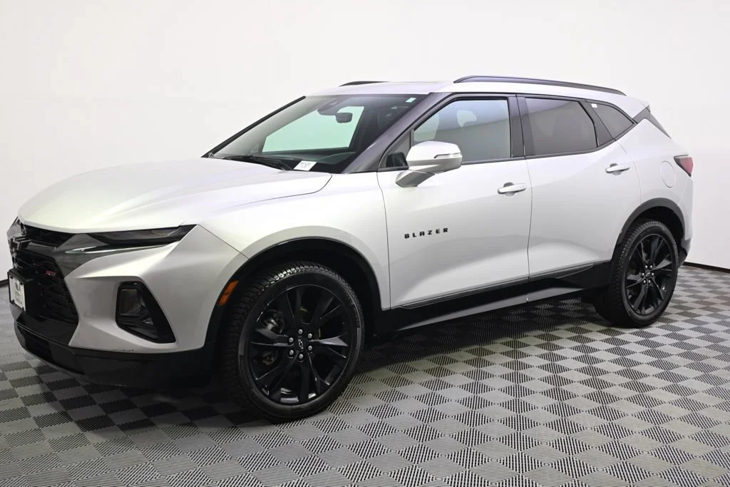 Used 2021 Chevrolet Blazer RS with VIN 3GNKBKRS6MS574255 for sale in Minneapolis, Minnesota