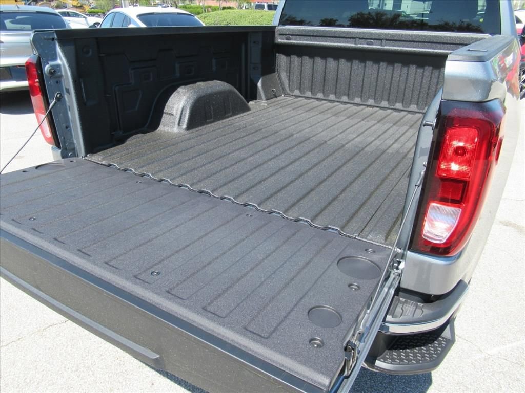 2026 GMC Sierra 1500 Pro - Photo 9