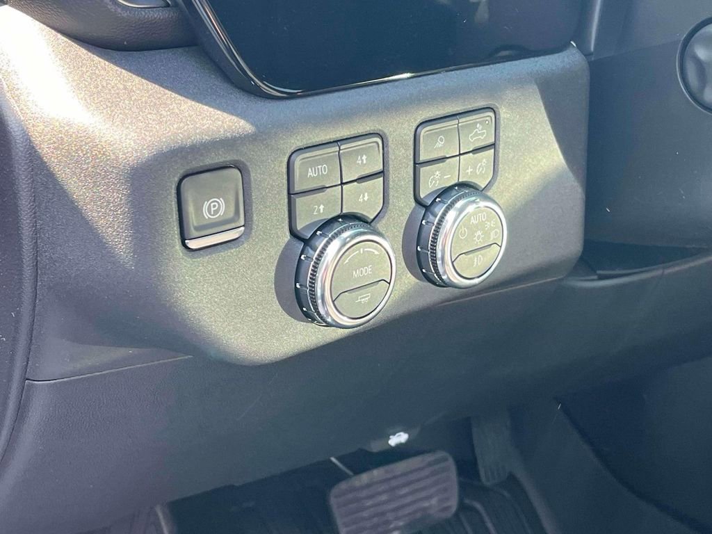 2026 GMC Sierra 1500 SLT - Photo 24