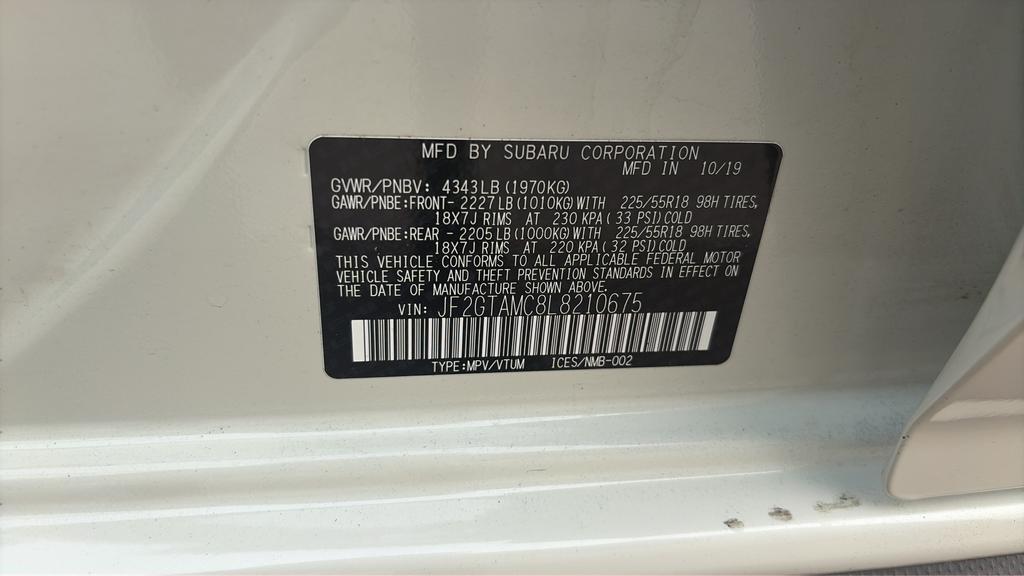 Used 2020 Crystal White Pearl Subaru Limited image 27