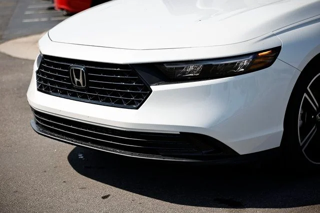 New 2026 Platinum White Pearl Honda SE image 3