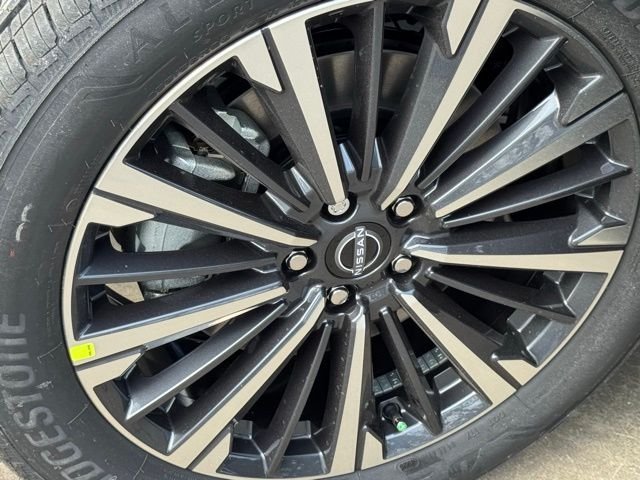 New 2026 Gray Nissan Platinum image 11