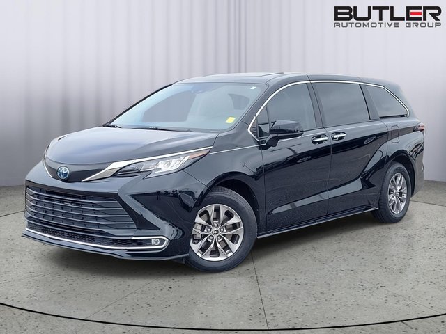 2023 Toyota Sienna XLE 8-Passenger
