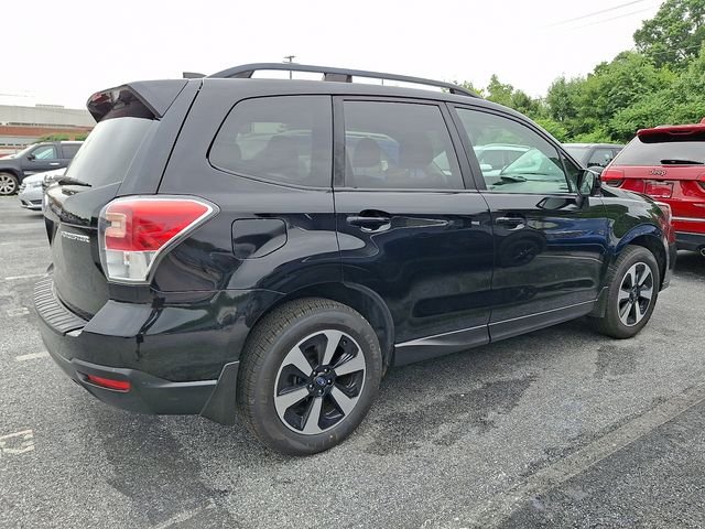 Used 2018 Black Subaru 2.5i Premium image 11