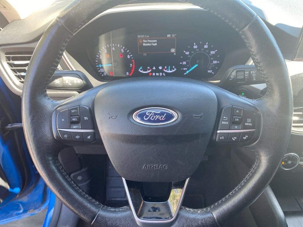 Used 2020 Blue Ford SEL image 9