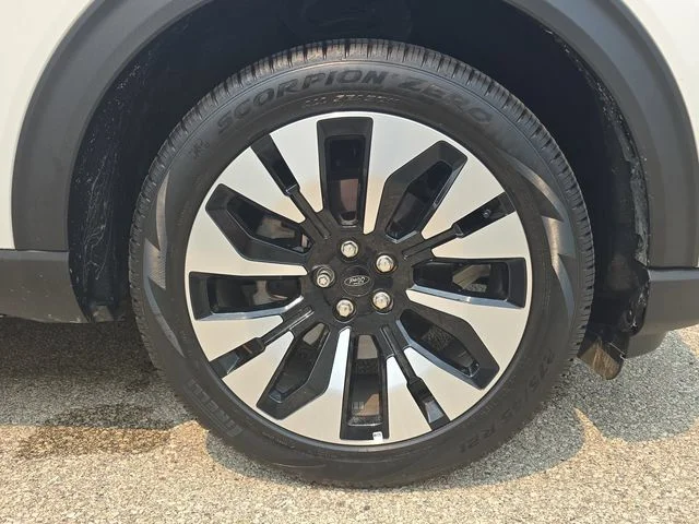 2026 Ford Explorer Platinum - Photo 41