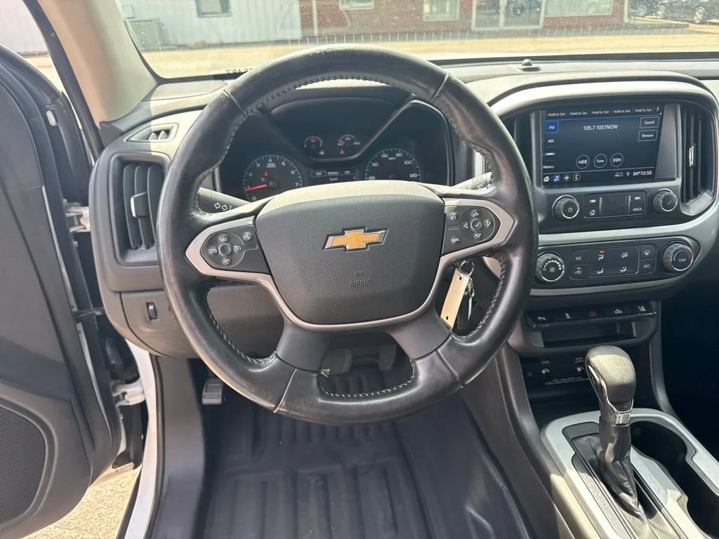 Used 2022 Summit White Chevrolet LT image 12