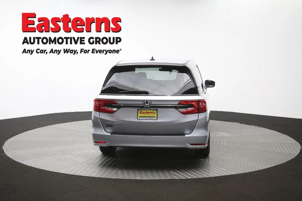 Used 2023 Silver Honda EX-L image 40