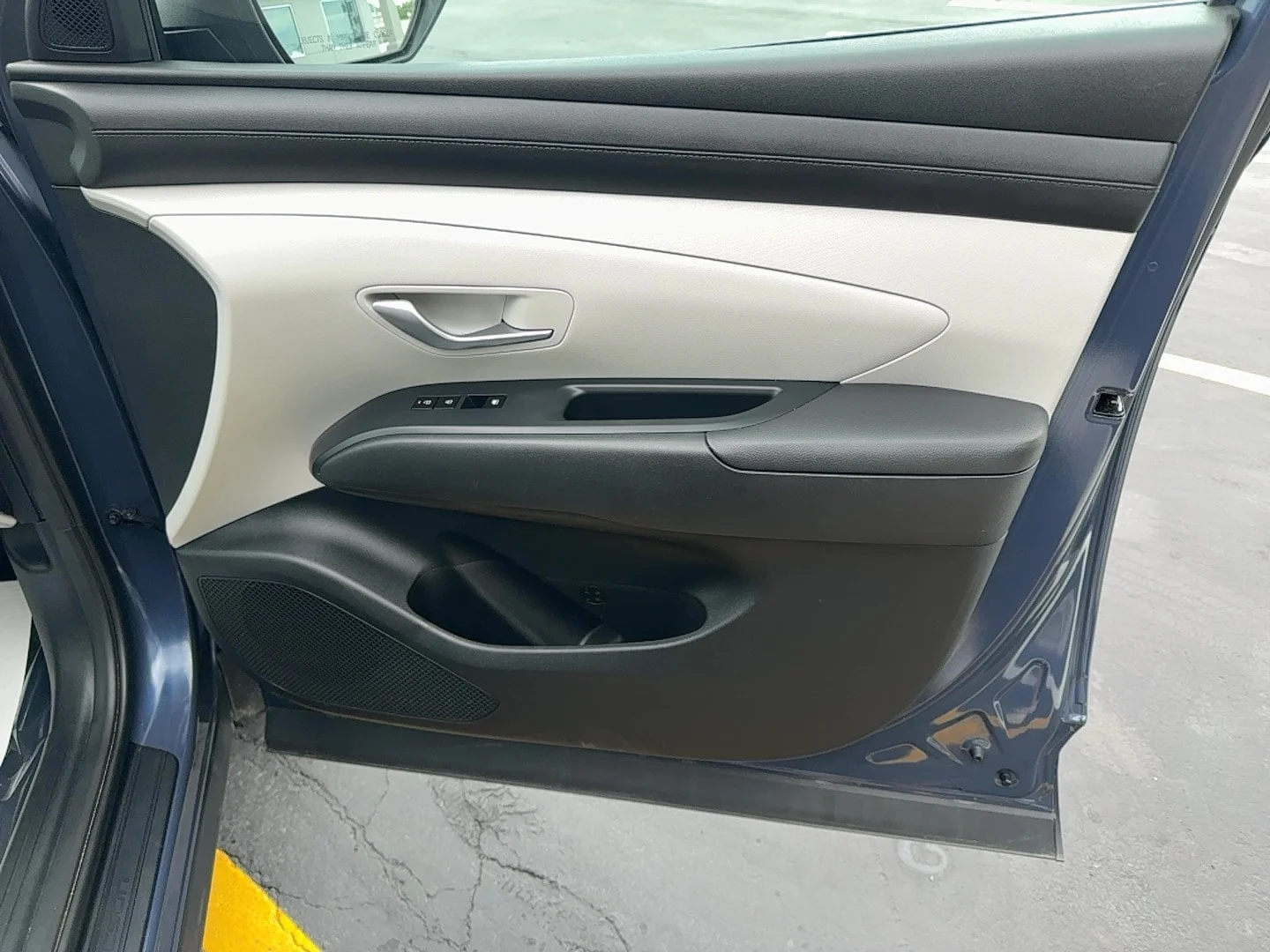 Used 2025 Atlantis Blue Hyundai SEL image 29