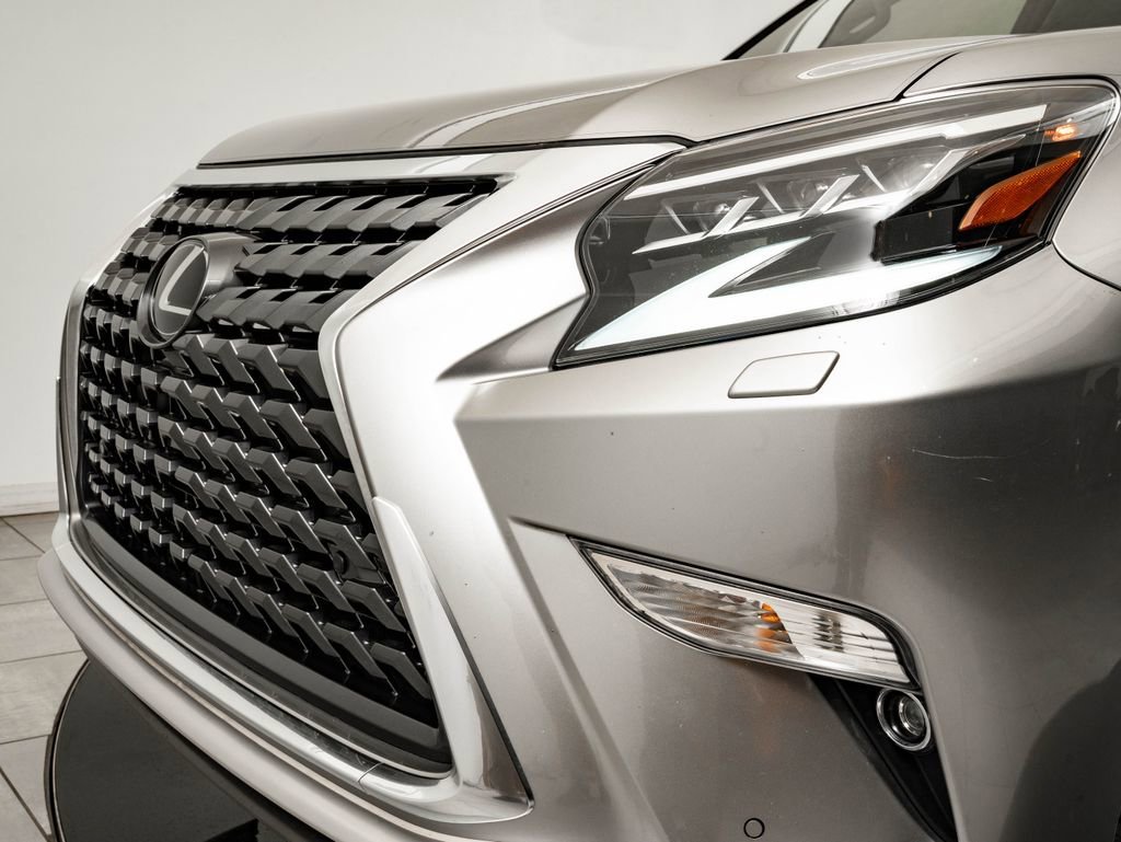 Used 2023 Atomic Silver Lexus 460 image 3