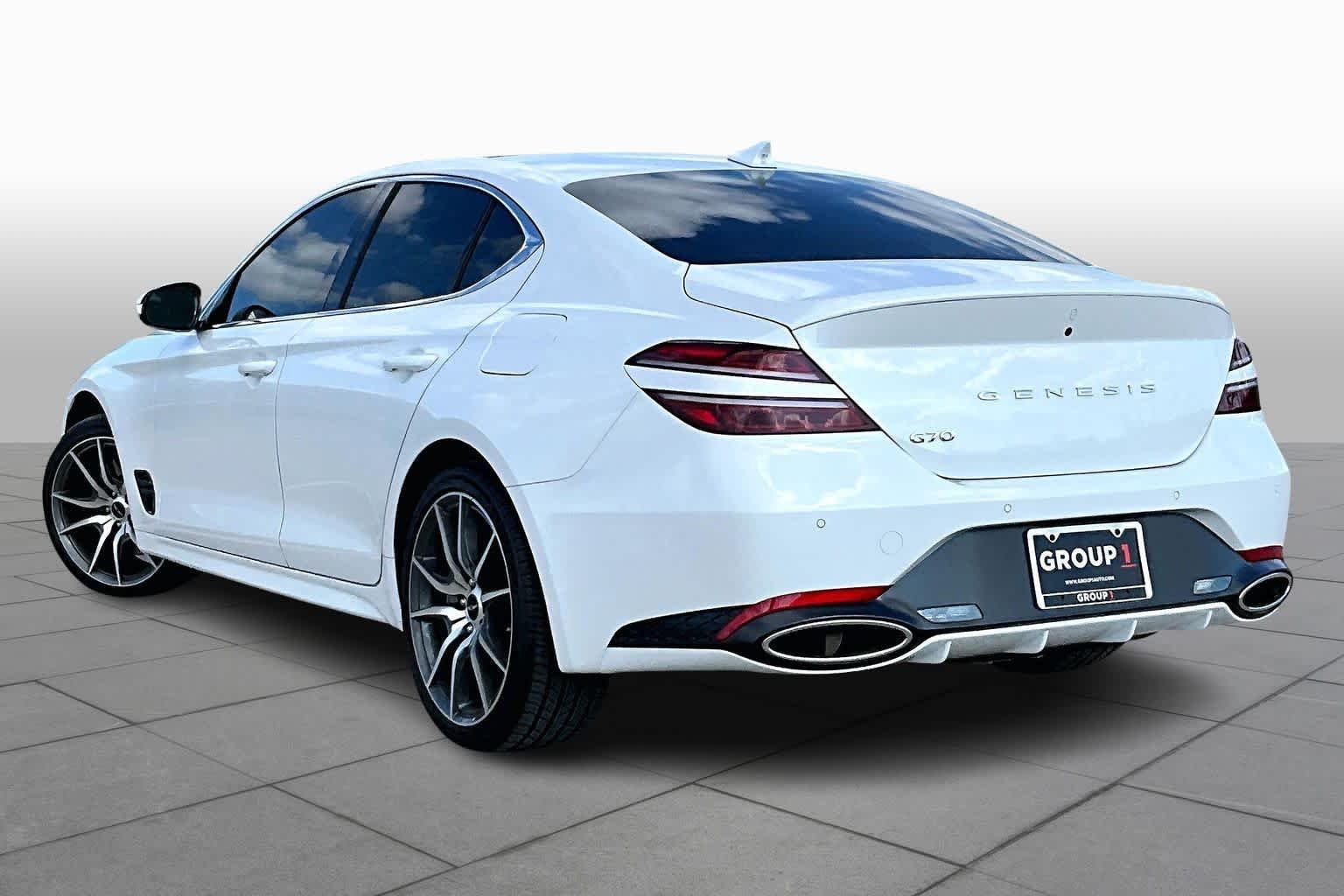 Certified Used 2026 Uyuni White Genesis 2.5T Prestige image 11