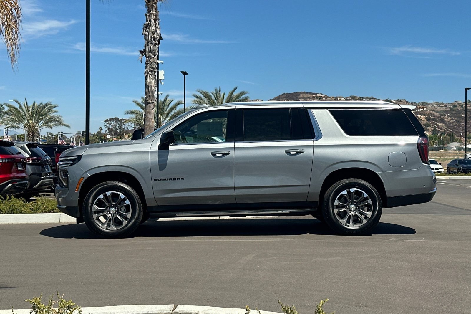 2026 Chevrolet Suburban LS - Photo 7