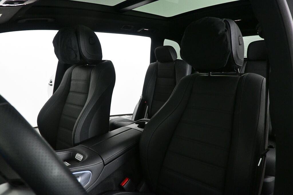 Certified Used 2025 Obsidian Black Metallic Mercedes-Benz GLS 580 image 5