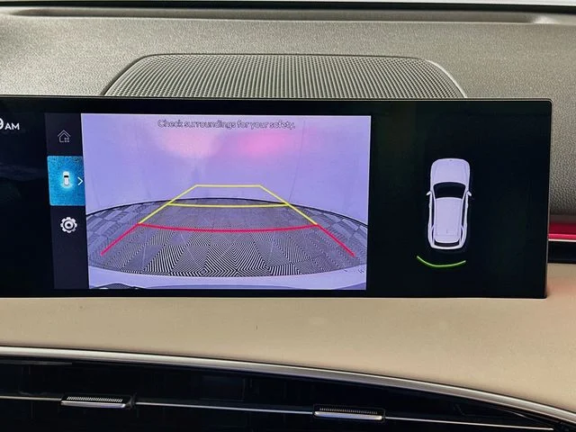 New 2027 White Genesis 2.5T Select image 18