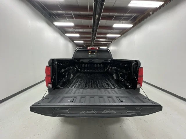2026 Chevrolet Colorado Z71 - Photo 27