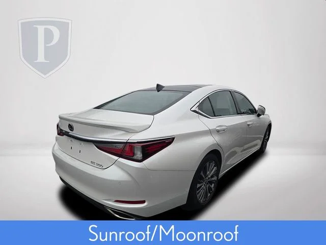 Certified Used 2021 White Lexus 350 image 4